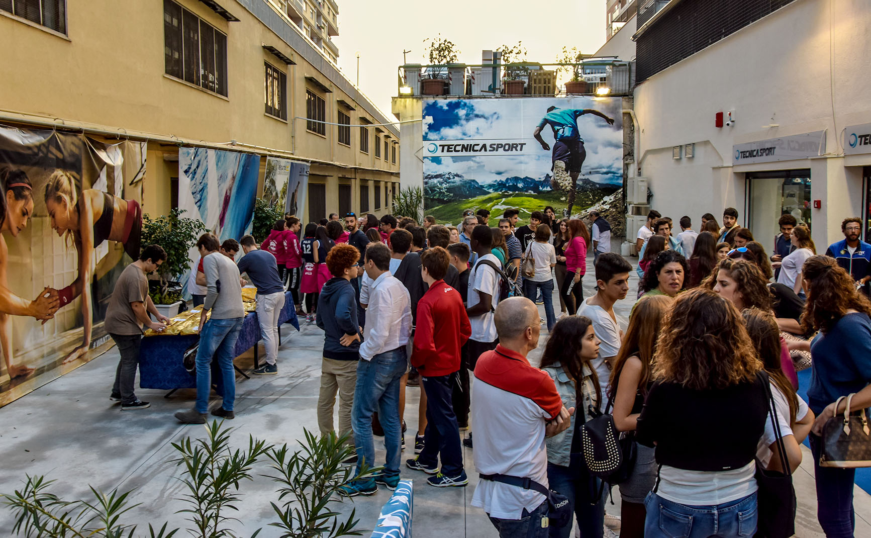 Al momento stai visualizzando FOTO Presentazione ufficiale da Tecnica Sport